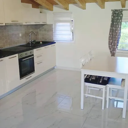 Relax Skyview 公寓 Kastanéa